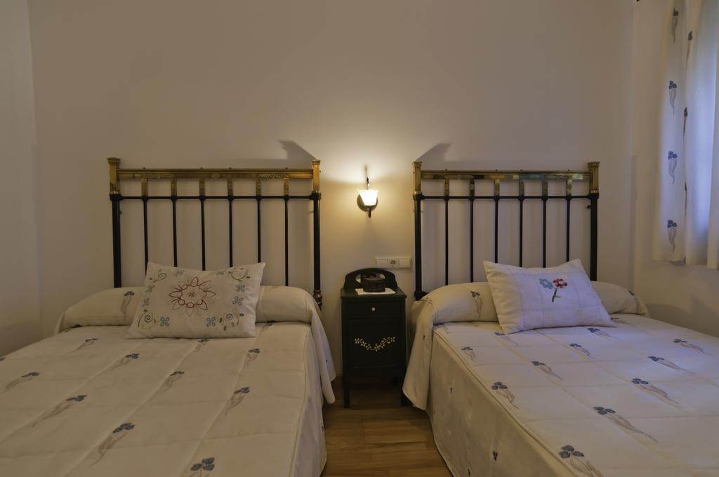 La Juderia De Las Arribes Guest House Vilvestre Phòng bức ảnh